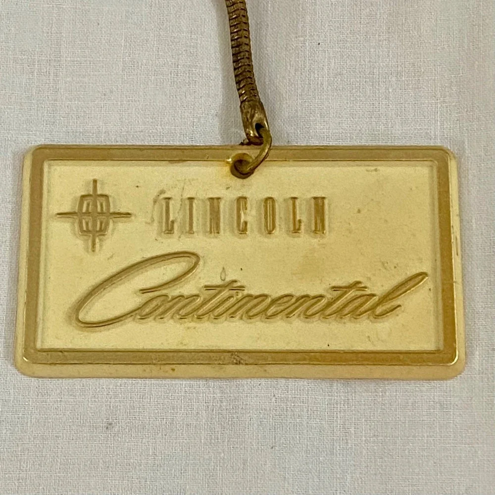 Lincoln Continental Key Chain Fob Men OS Gold Vintage Snake Chain Star Mark IV V